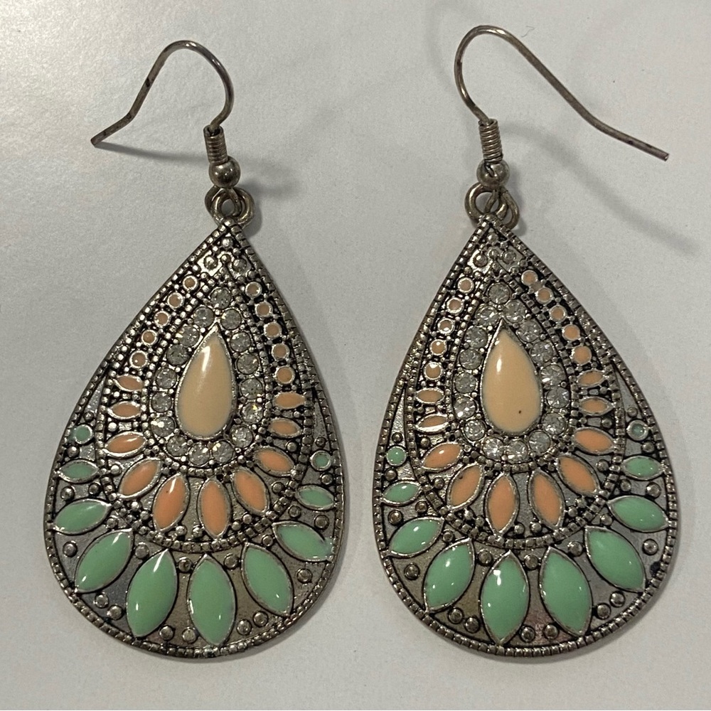 Boheiman Tear Drop Multicolor Boho Earrings 2.25” Dangle Drop Super Boho Chic🩵